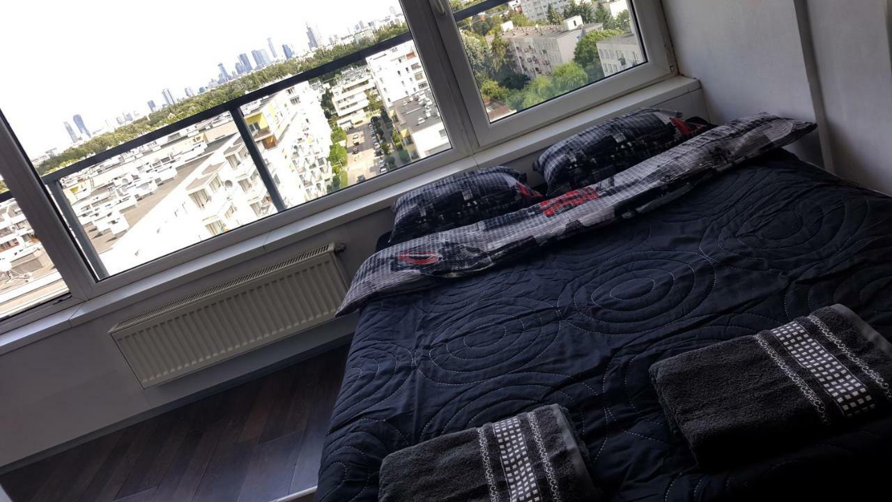 Apartment Walk Distance To Mokotow Business Park