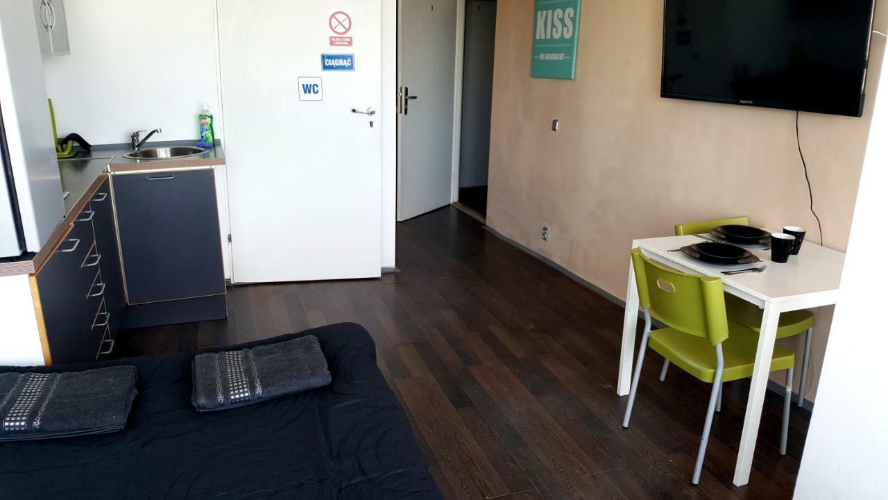Apartment Walk Distance To Mokotow Business Park Warsaw