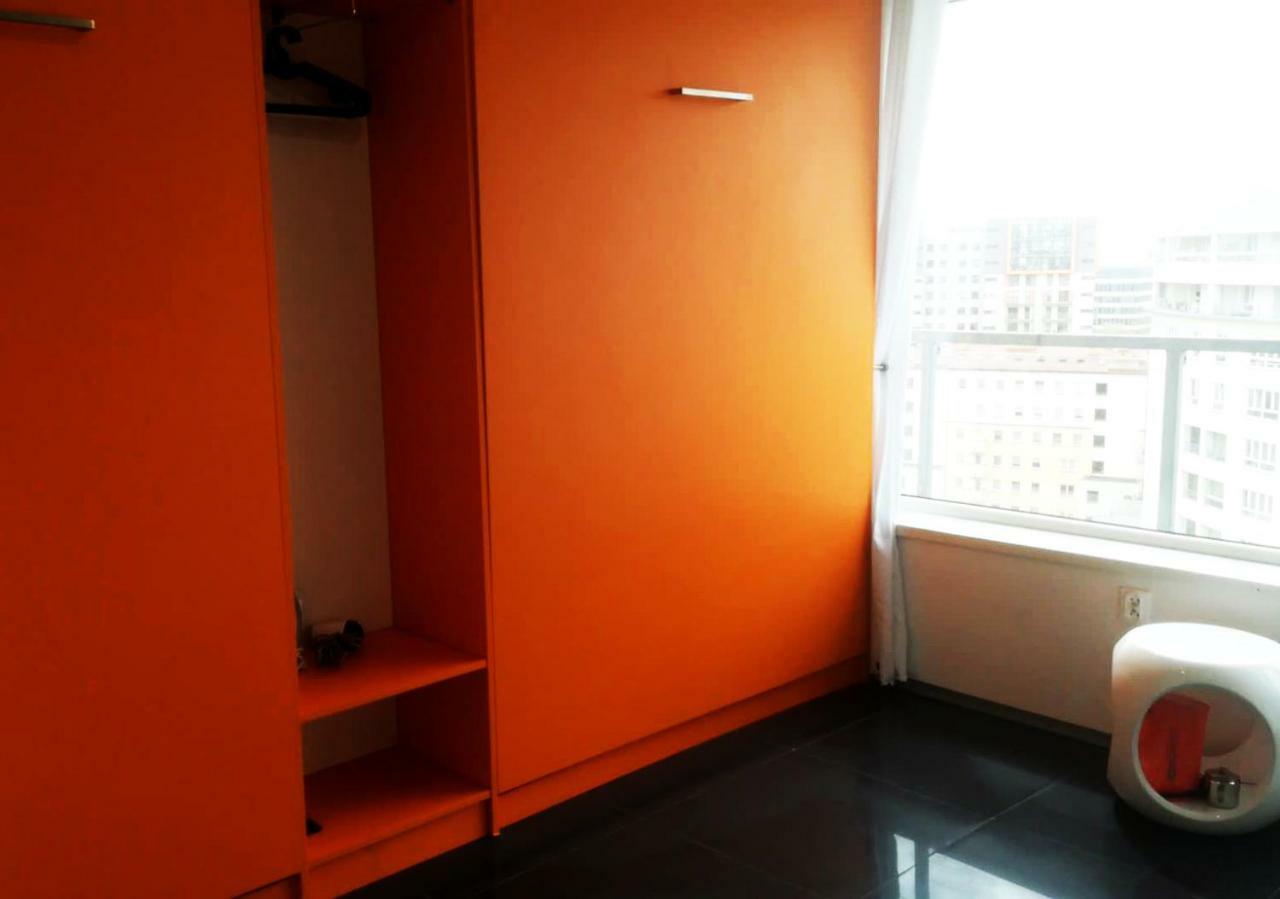 Apartment Walk Distance To Mokotow Business Park