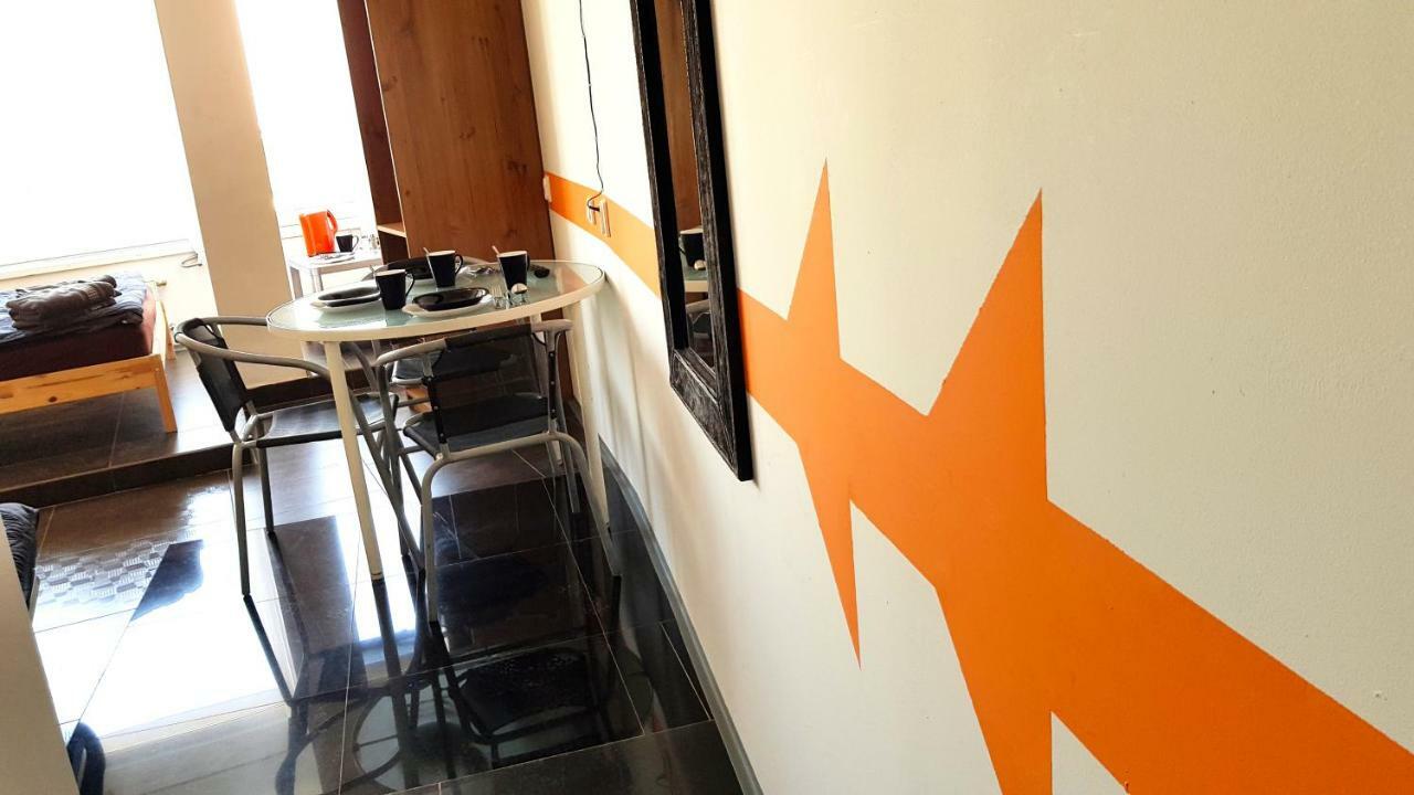 Walk Distance To Mokotow Business Park Apartment