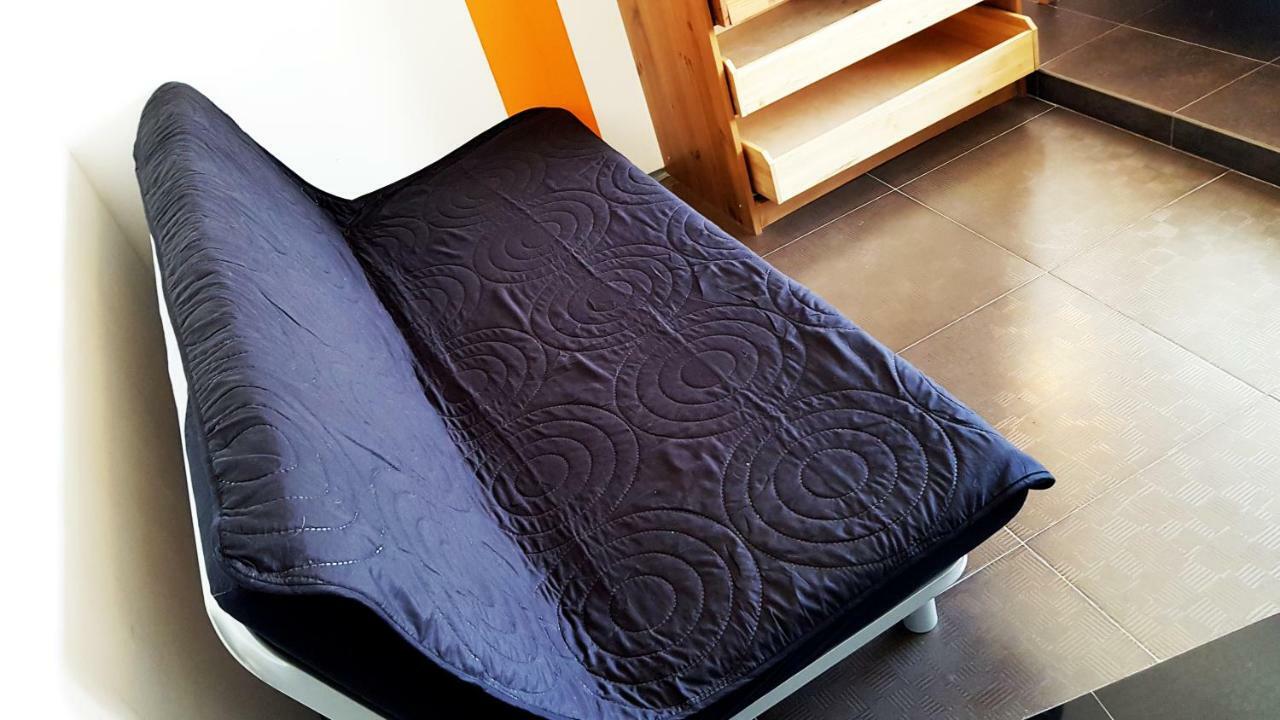 Walk Distance To Mokotow Business Park *