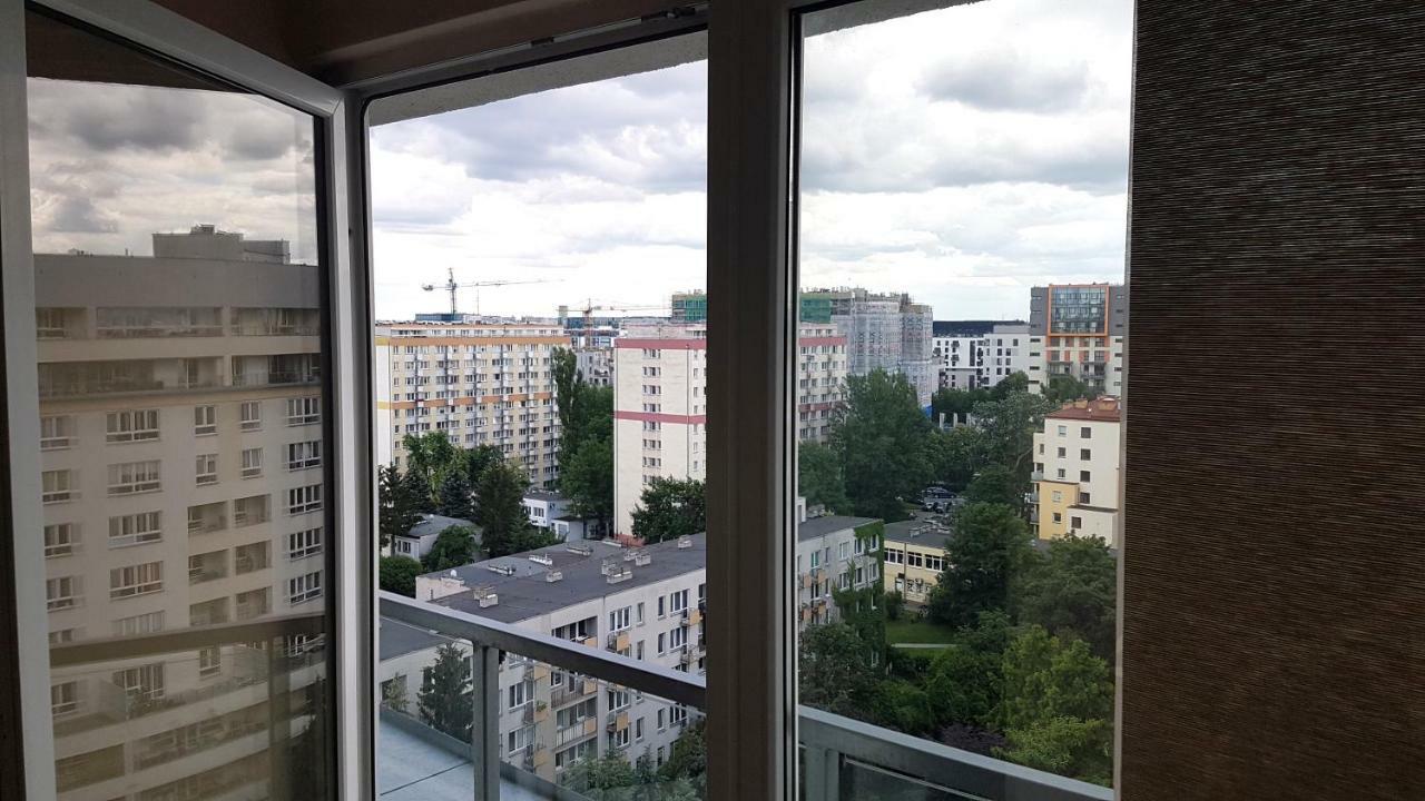 Walk Distance To Mokotow Business Park Warszawa