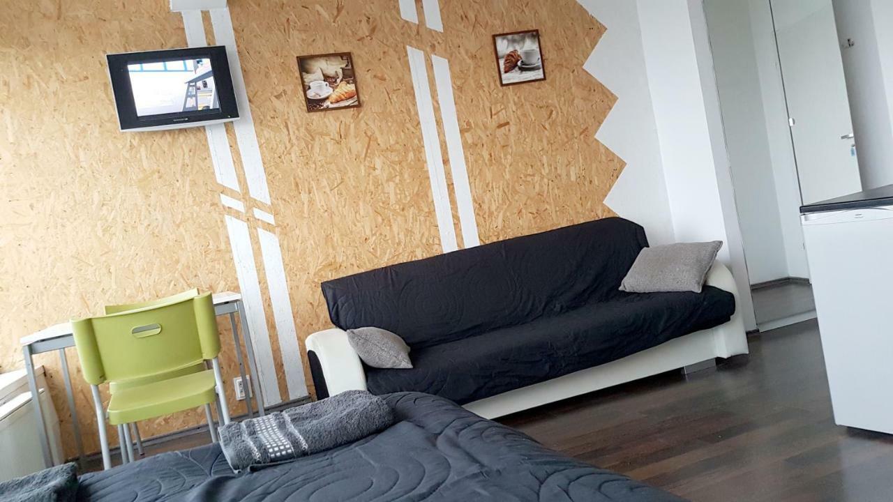 Walk Distance To Mokotow Business Park Leilighet *