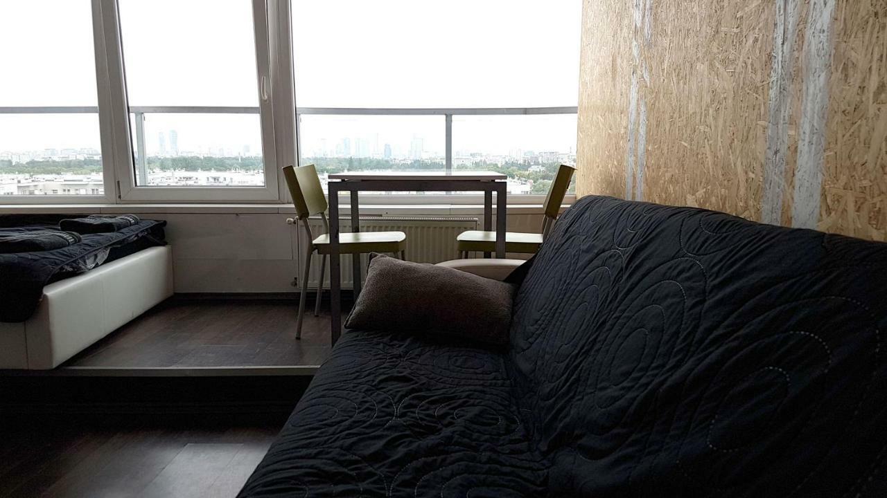 Walk Distance To Mokotow Business Park Leilighet