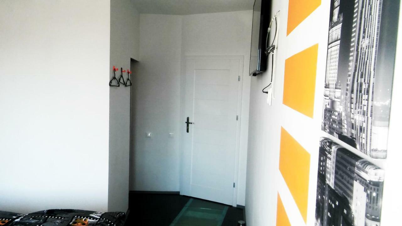 Walk Distance To Mokotow Business Park Leilighet *