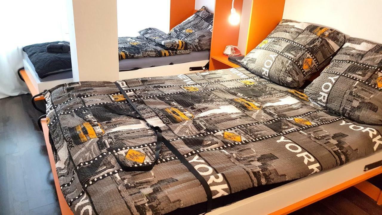 Walk Distance To Mokotow Business Park Apartament *